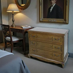 Tradition Armoires Vintage|Armoires En Bois|Armoire 2 portes hévéa 120x50x200cm