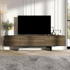 MARFA Meubles Tv En Bois|Meuble TV design blanc 3 portes striées et cadre clair