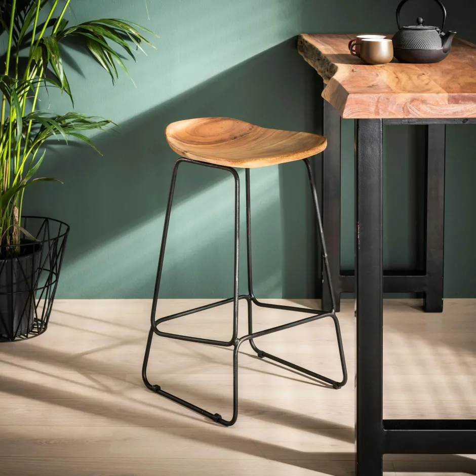 Melbourne Tables À Manger En Bois|Table à manger en bois d'acacia forme triangulaire 135 cm