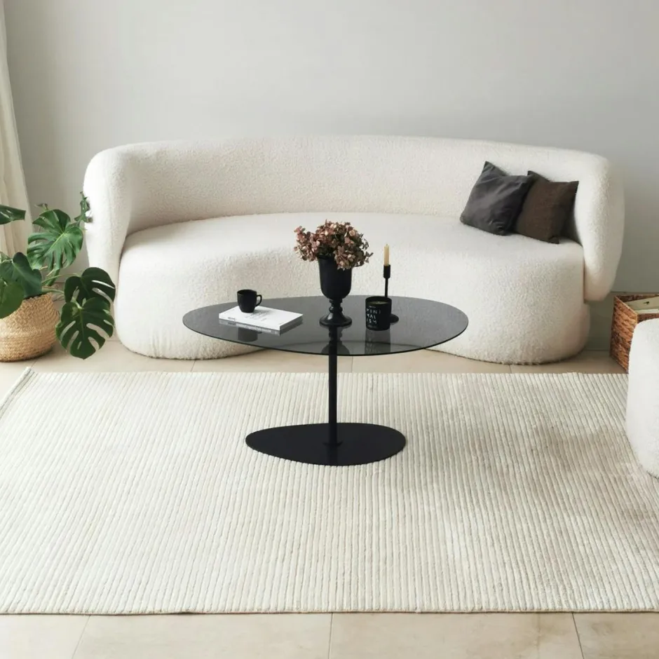 TULUM Tables Basses En Verre|Table basse en verre forme triangle organique pied doré