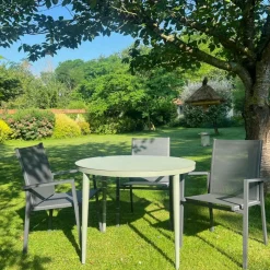 STOCKHOLM Tables De Jardin|Meubles En Aluminium Brafab|Table de jardin ronde en aluminium gris poudré Ø 100 cm